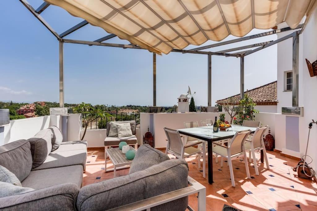 Molo Penthouse Near Puerto Banus *